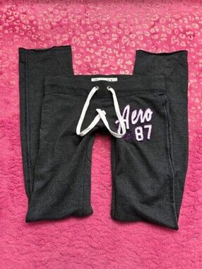 2000s Aeropostale low rise gray sweatpants Size xs